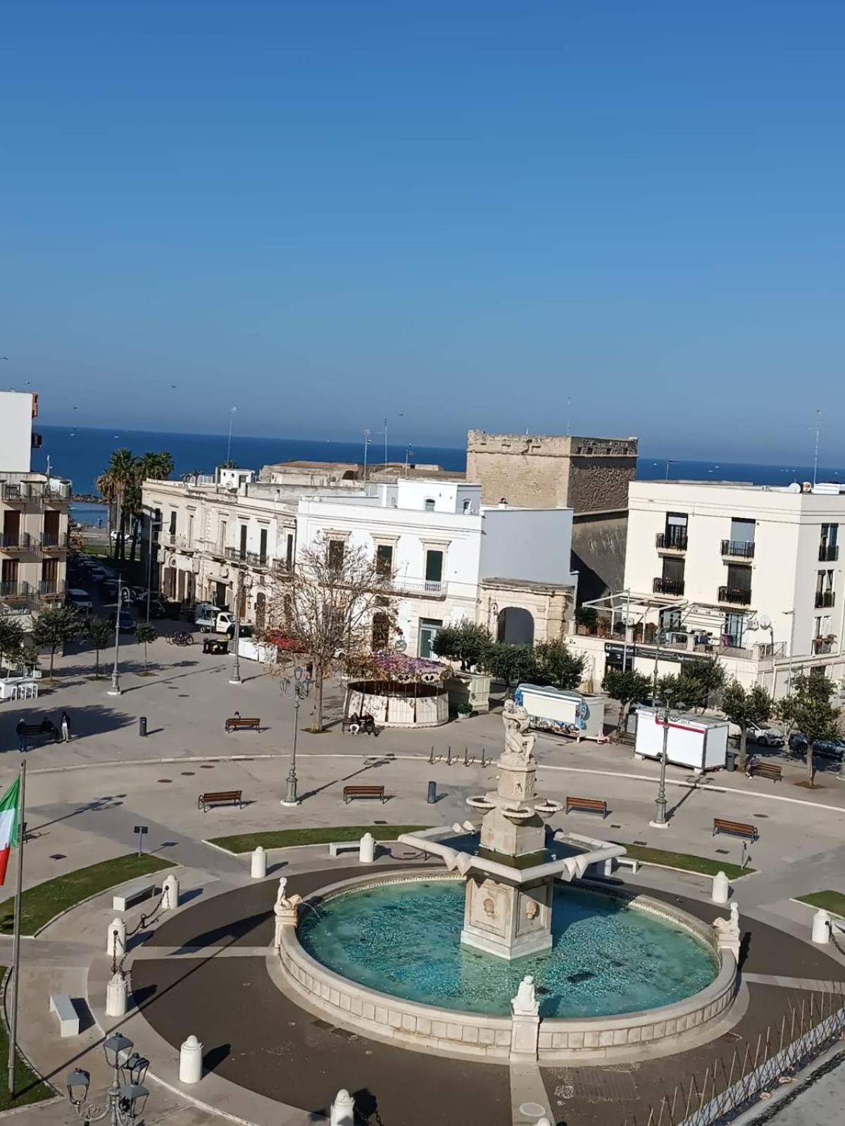 Locanda Degli Angioini Locazione Turistica Hotell Mola di Bari Eksteriør bilde