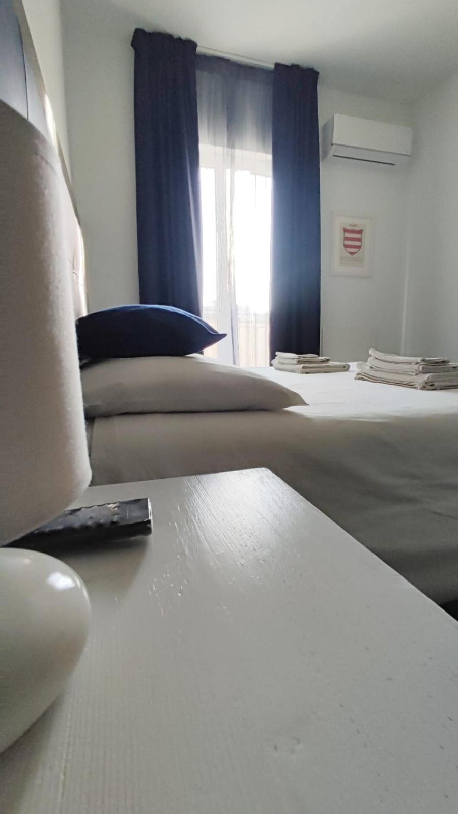 Locanda Degli Angioini Locazione Turistica Hotell Mola di Bari Eksteriør bilde