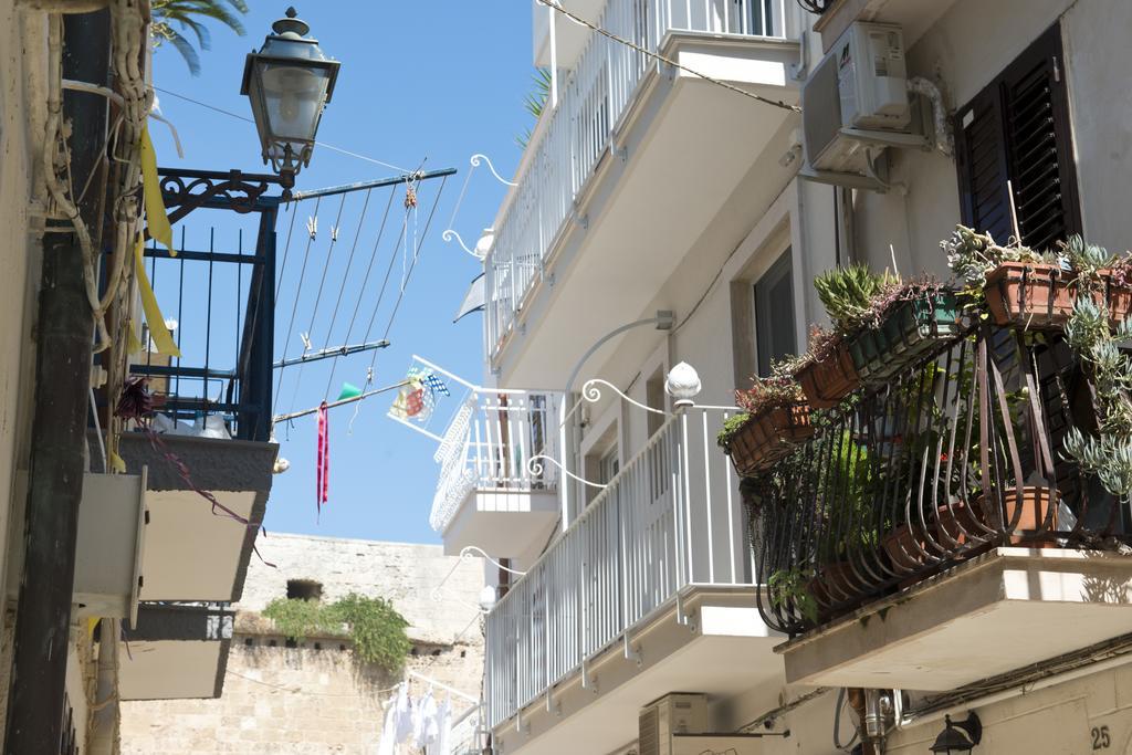 Locanda Degli Angioini Locazione Turistica Hotell Mola di Bari Eksteriør bilde